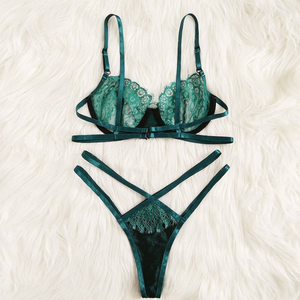 Set of Lace Women’s Bra and Panty in Green Adult Products cb5feb1b7314637725a2e7: Green